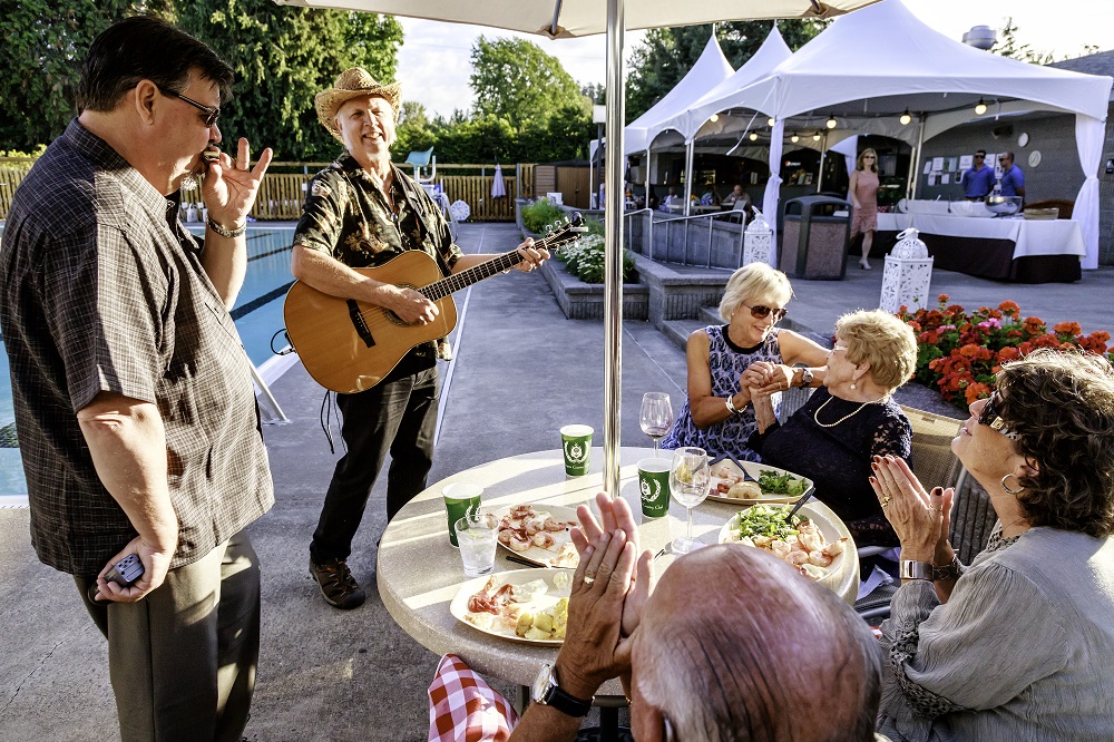 Eugene_Country_Club_-_Shrimp_Boil_Music